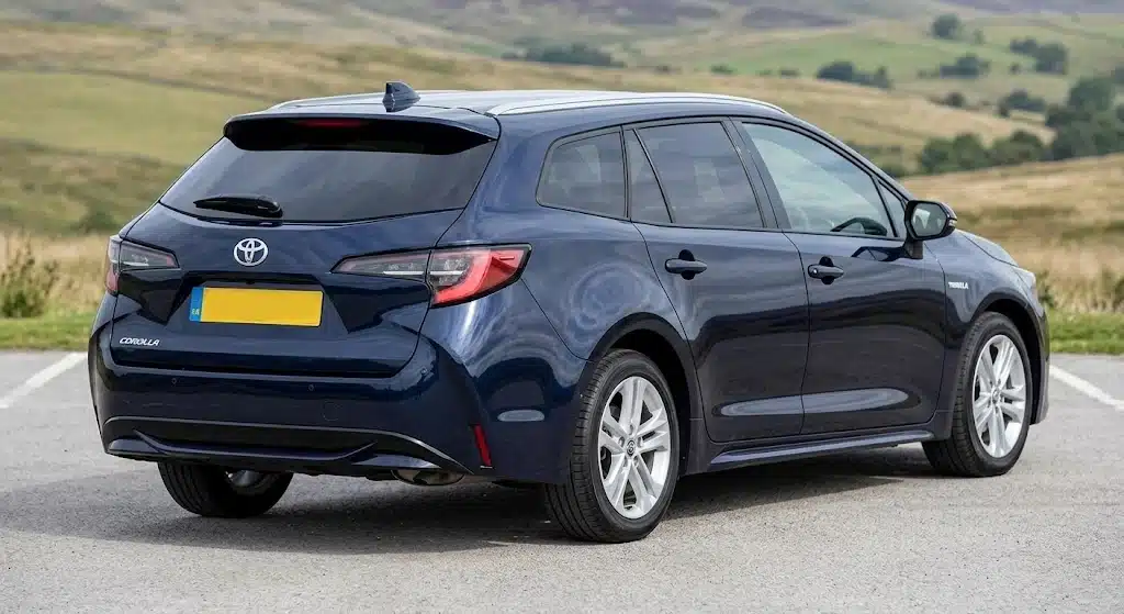 Airport Taxi Leeds hybrid saloon taxi transfer service